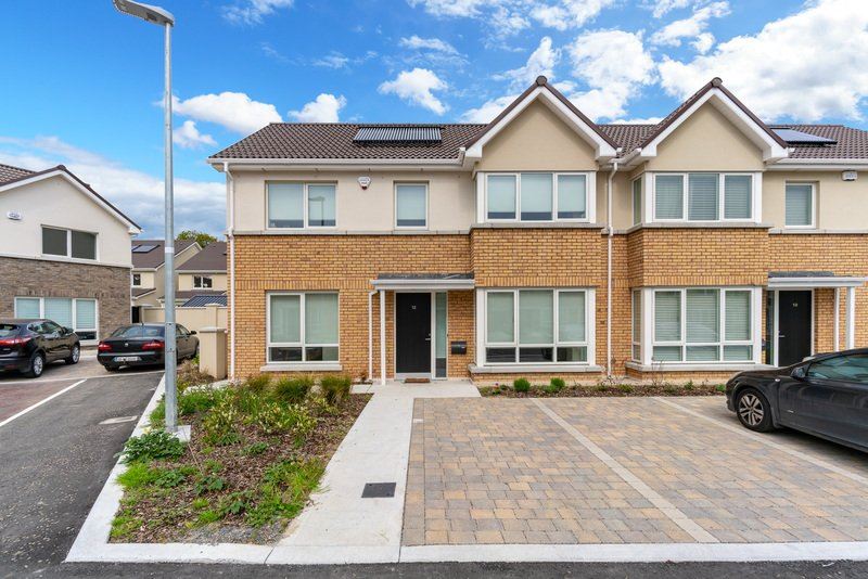 12 Diswellstown Court, Castleknock, Dublin 15