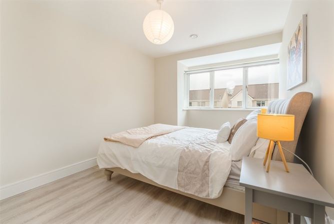 12 Diswellstown Court, Castleknock, Dublin 15
