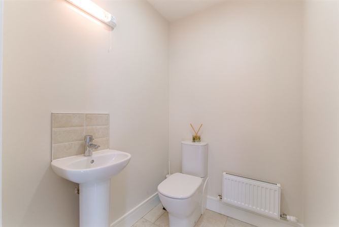 12 Diswellstown Court, Castleknock, Dublin 15