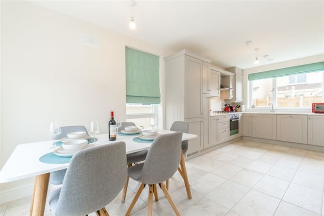 12 Diswellstown Court, Castleknock, Dublin 15