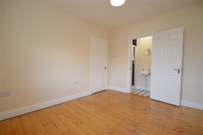 1 Courtville, Rocky Road, Midleton, Cork