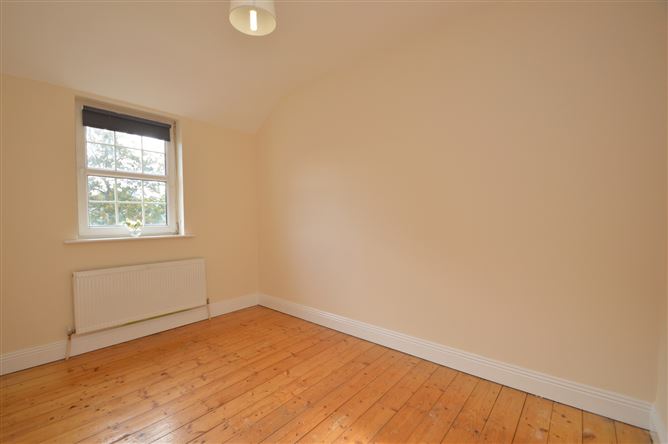 1 Courtville, Rocky Road, Midleton, Cork