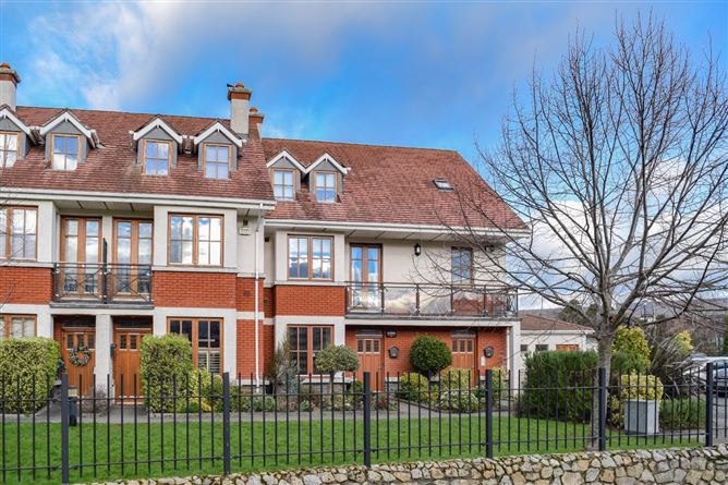 Main image for 6 Cairnbrook Way, Carrickmines, Dublin 18
