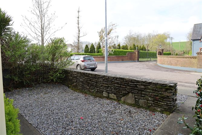 7 Woodside, Dunderrow, Kinsale, Cork
