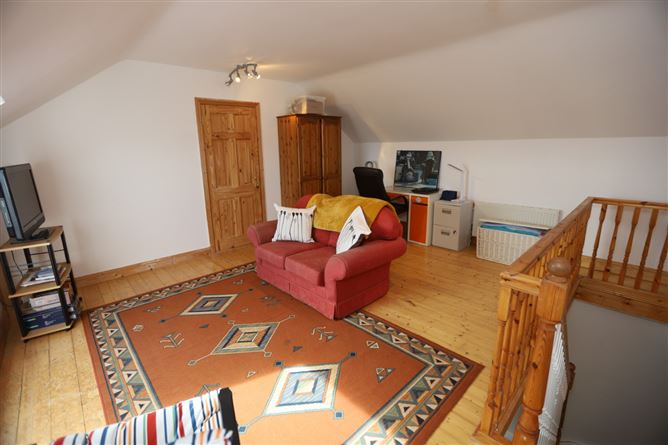 7 Woodside, Dunderrow, Kinsale, Cork