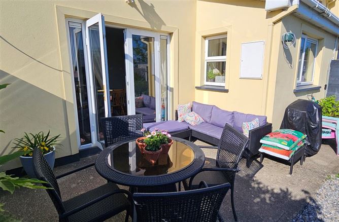 7 Woodside, Dunderrow, Kinsale, Cork
