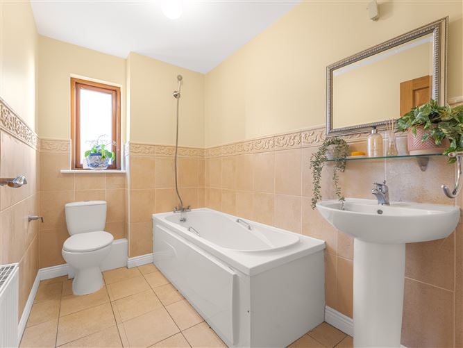 79 Roseberry Hill, Newbridge, Kildare