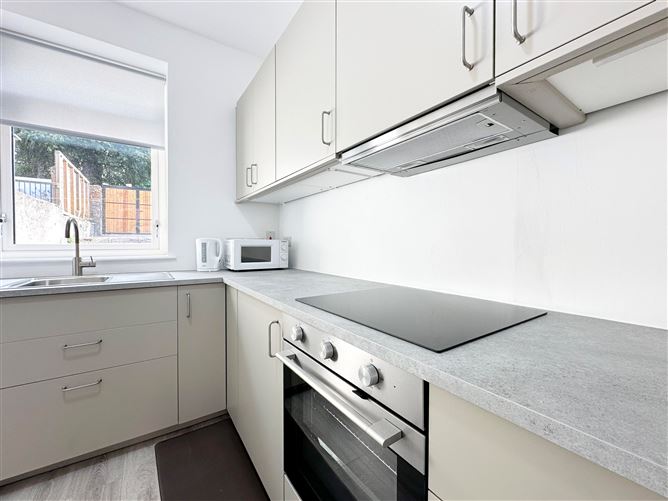 Photo 10 of 33 — 21 Millmount Avenue, Drumcondra, Dublin 9