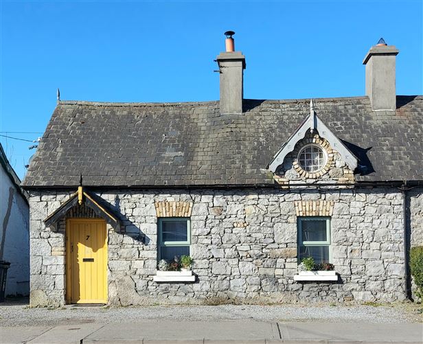 Main image for 7 Eden Road Cottages, Birr, Offaly