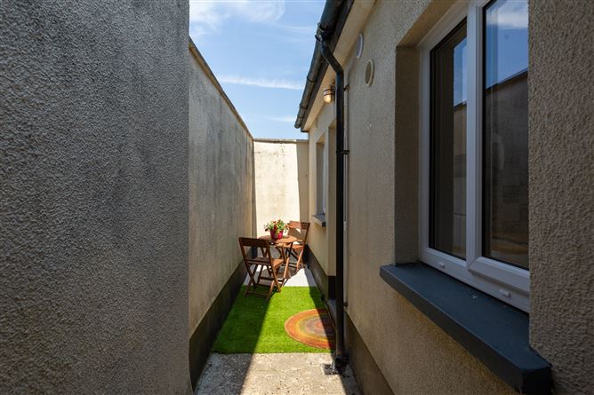 No. 15 Lower John Street, Wexford Town, Wexford