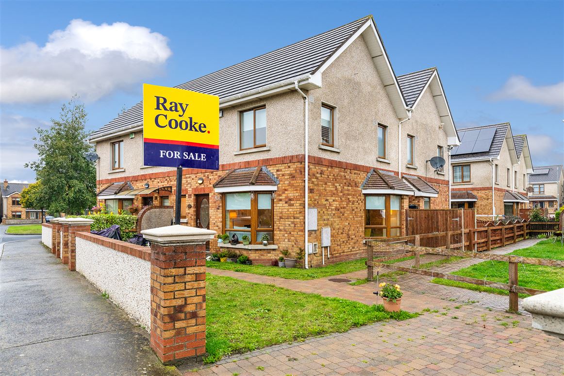 93 Cois Inbhir, Donabate