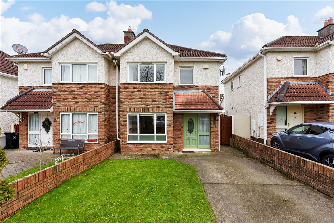 13 Tara Court Road, Navan, Meath