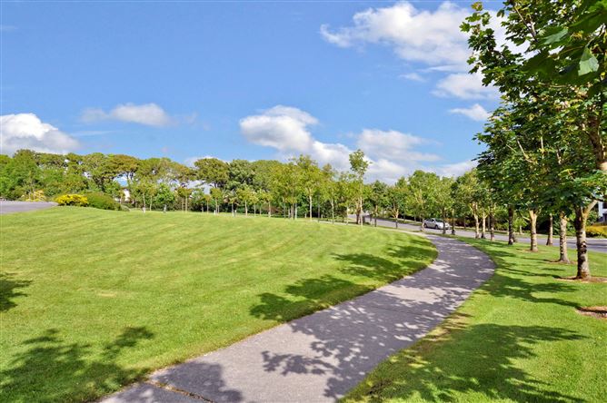 124 Dun na Carraige, Blackrock, Salthill, Galway