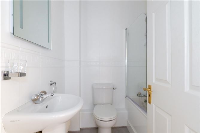 124 Dun na Carraige, Blackrock, Salthill, Galway