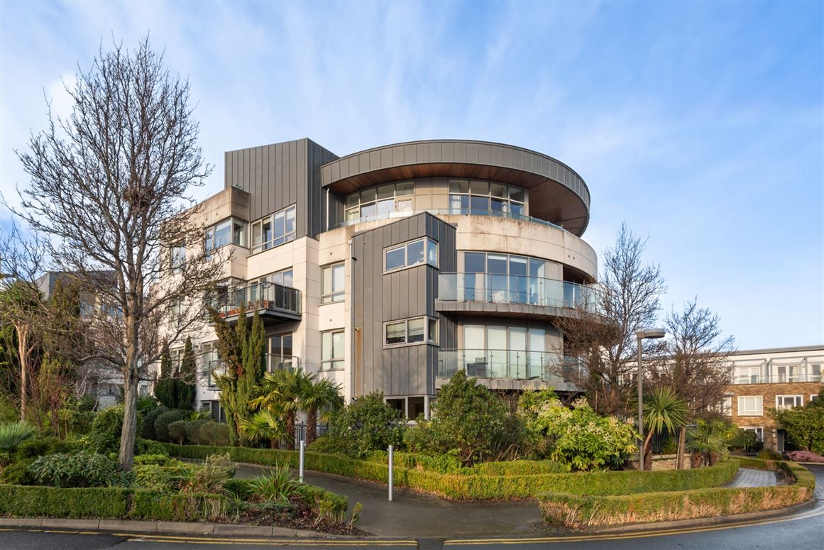 294 Beechwood Court, Stillorgan Road, Blackrock, Co. Dublin