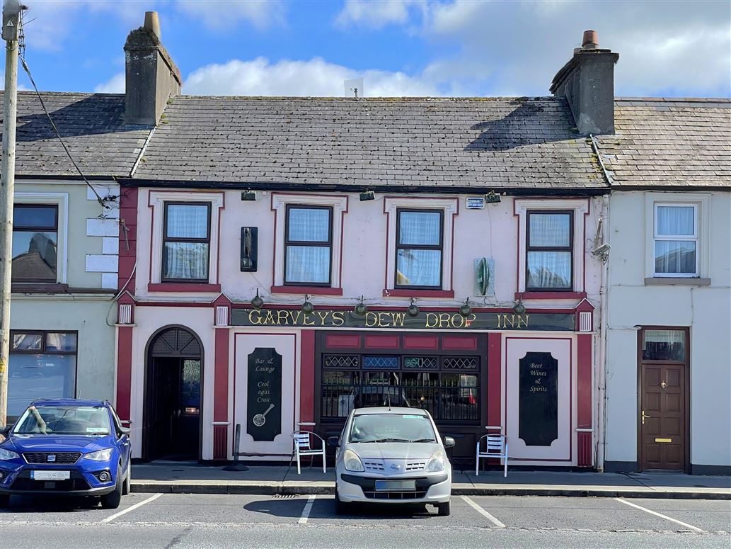 Garvey'S Dew Drop Inn, Market Square, Charlestown, Mayo