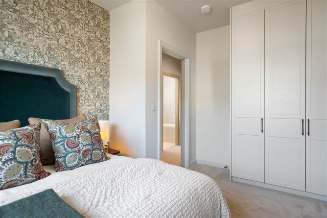 https://photos-a.propertyimages.ie/media/0/2/8/5002820/c8199c99-5cf9-4312-b60a-109fa51f7f48_l.jpg