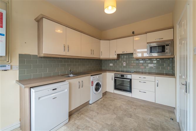 Photo 6 of 21 — 16 Brookfield Green, Kimmage, Dublin 12