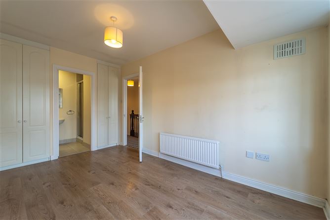 Photo 17 of 21 — 16 Brookfield Green, Kimmage, Dublin 12