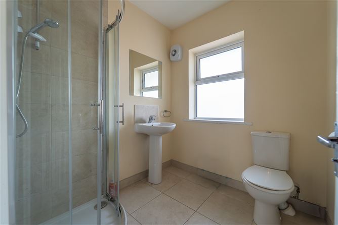 Photo 15 of 21 — 16 Brookfield Green, Kimmage, Dublin 12