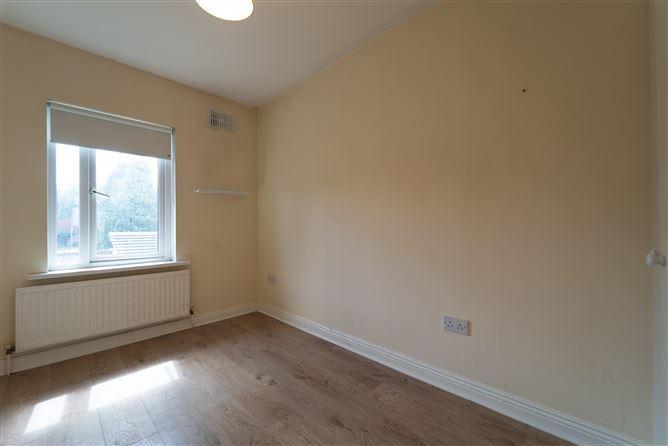 Photo 12 of 21 — 16 Brookfield Green, Kimmage, Dublin 12