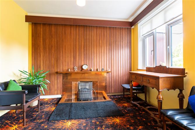 18 Riverside Drive, Castle Park, Rathfarnham, Dublin 14