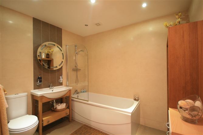 1 Glenmount, Glen Road, Monaghan Town, Monaghan