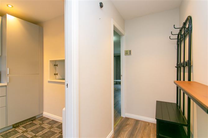 2 Rosemount Court, Rosemount Terrace, Booterstown, Co. Dublin