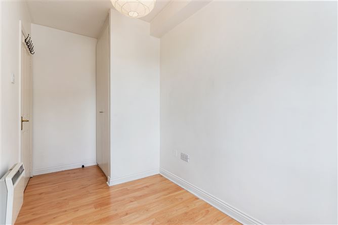 Apt 9 Rochfort House, Dean Court, Patrick Street, South City Centre - D8, Dublin 8