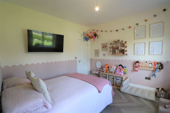 17 Williams Grove, Ardclough, Straffan, Kildare