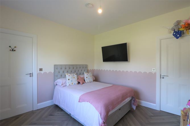 17 Williams Grove, Ardclough, Straffan, Kildare
