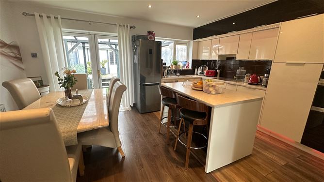 2 College Lawn, College Manor, Cobh, Cobh, Cork