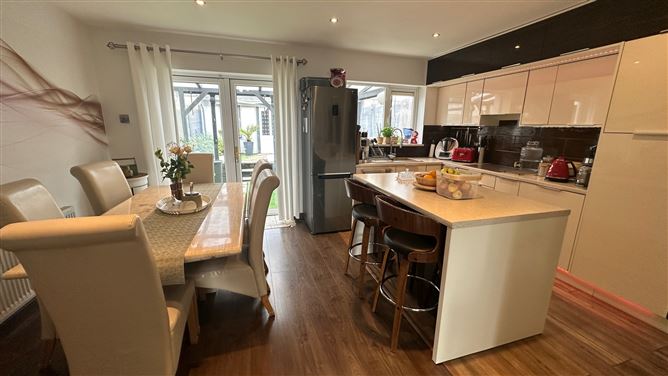 2 College Lawn, College Manor, Cobh, Cobh, Cork