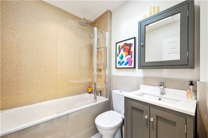 96 Roebuck Castle, Clonskeagh, Dublin 14