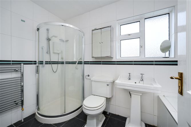 11 Greenogue Drive, Rathcoole, Co. Dublin