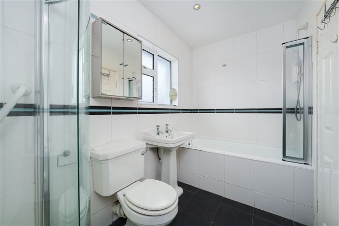 11 Greenogue Drive, Rathcoole, Co. Dublin