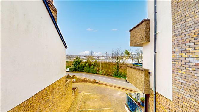 215 Block 15 Marina Village, Malahide, Co. Dubin, Malahide, Dublin