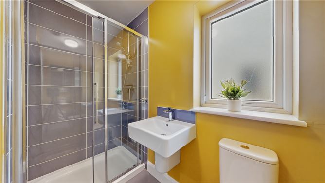 Photo 17 of 21 — 15 Hollywoodrath Road, Hollystown, Dublin 15