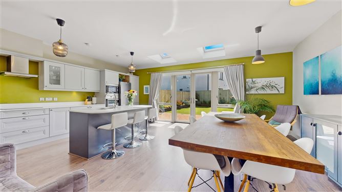 Photo 6 of 21 — 15 Hollywoodrath Road, Hollystown, Dublin 15