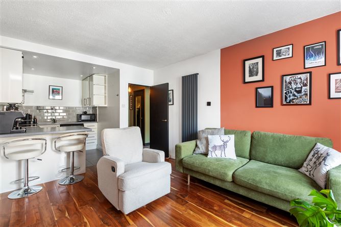 Photo 4 of 8 — Apt 81, 20 Christchurch Place, Christchurch, Dublin 8