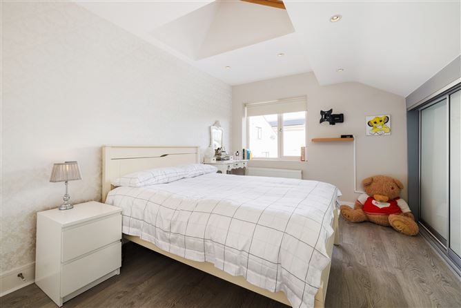 7 Kerrymount Green, Foxrock, Dublin 18