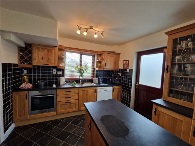 6 Lissaniskea, Bohola, Co. Mayo