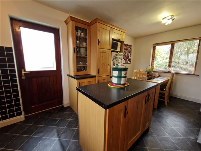 6 Lissaniskea, Bohola, Co. Mayo