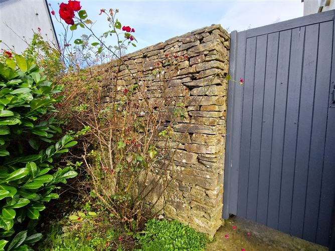 6 Lissaniskea, Bohola, Co. Mayo