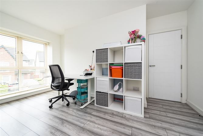 42 Elsmore Green, Elsmore, Naas, Co. Kildare. 