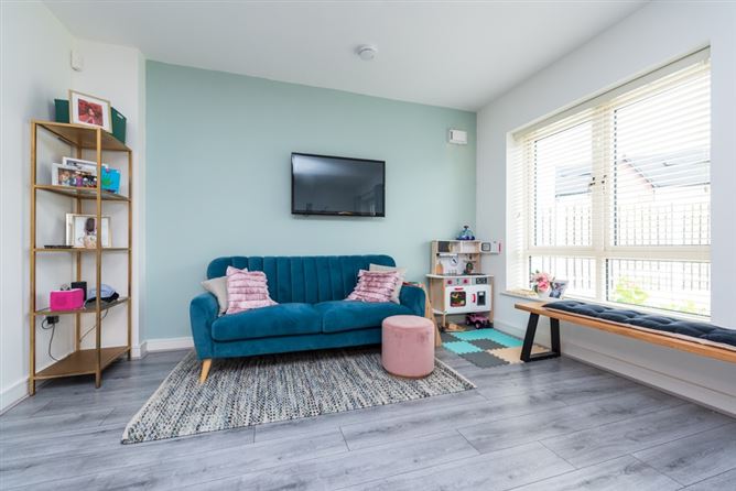 42 Elsmore Green, Elsmore, Naas, Co. Kildare. 