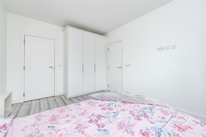 42 Elsmore Green, Elsmore, Naas, Co. Kildare. 
