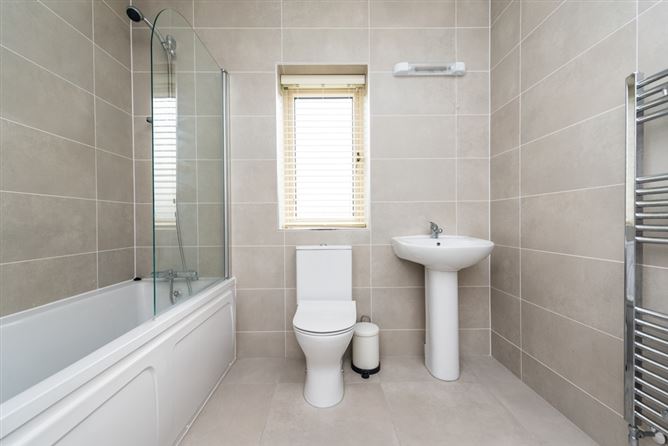 42 Elsmore Green, Elsmore, Naas, Co. Kildare. 