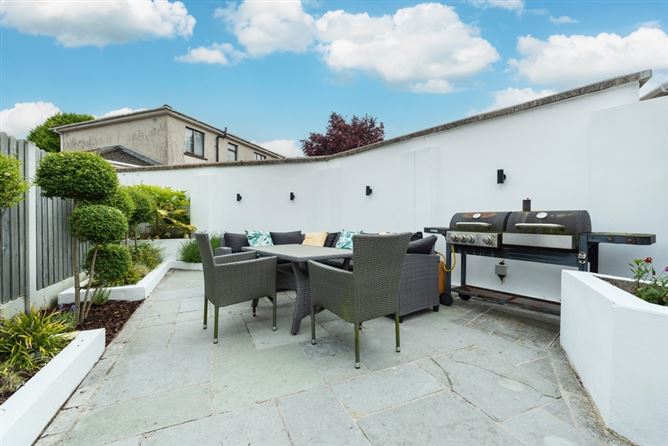 42 Elsmore Green, Elsmore, Naas, Co. Kildare. 