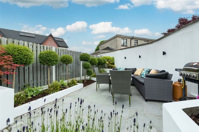 42 Elsmore Green, Elsmore, Naas, Co. Kildare. 